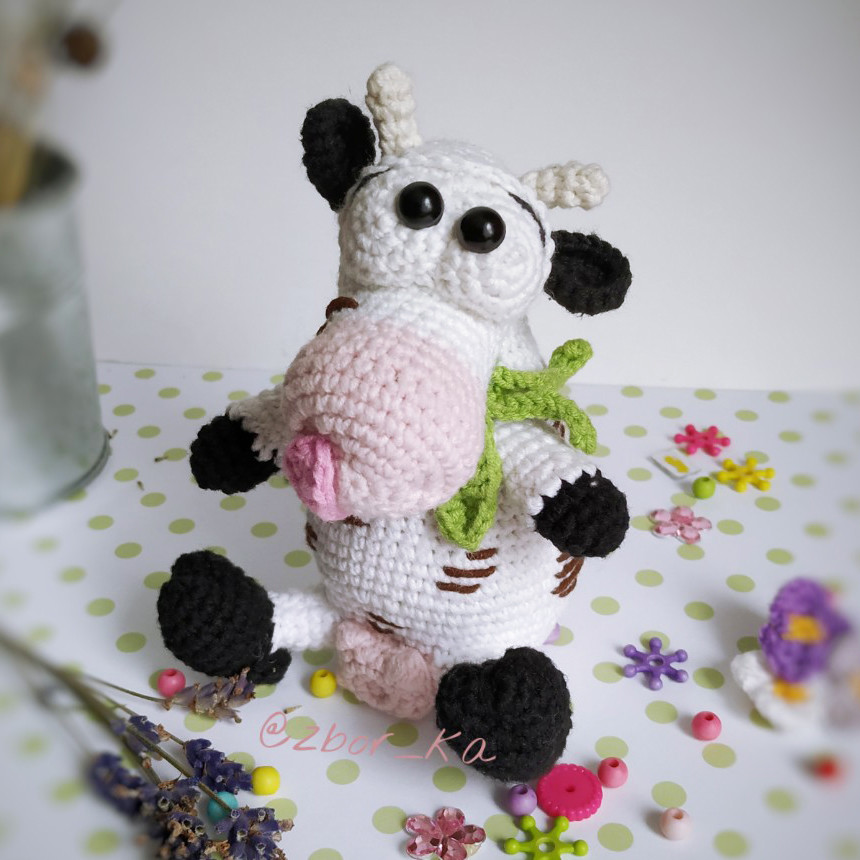 Коровка Тина — схема амигуруми