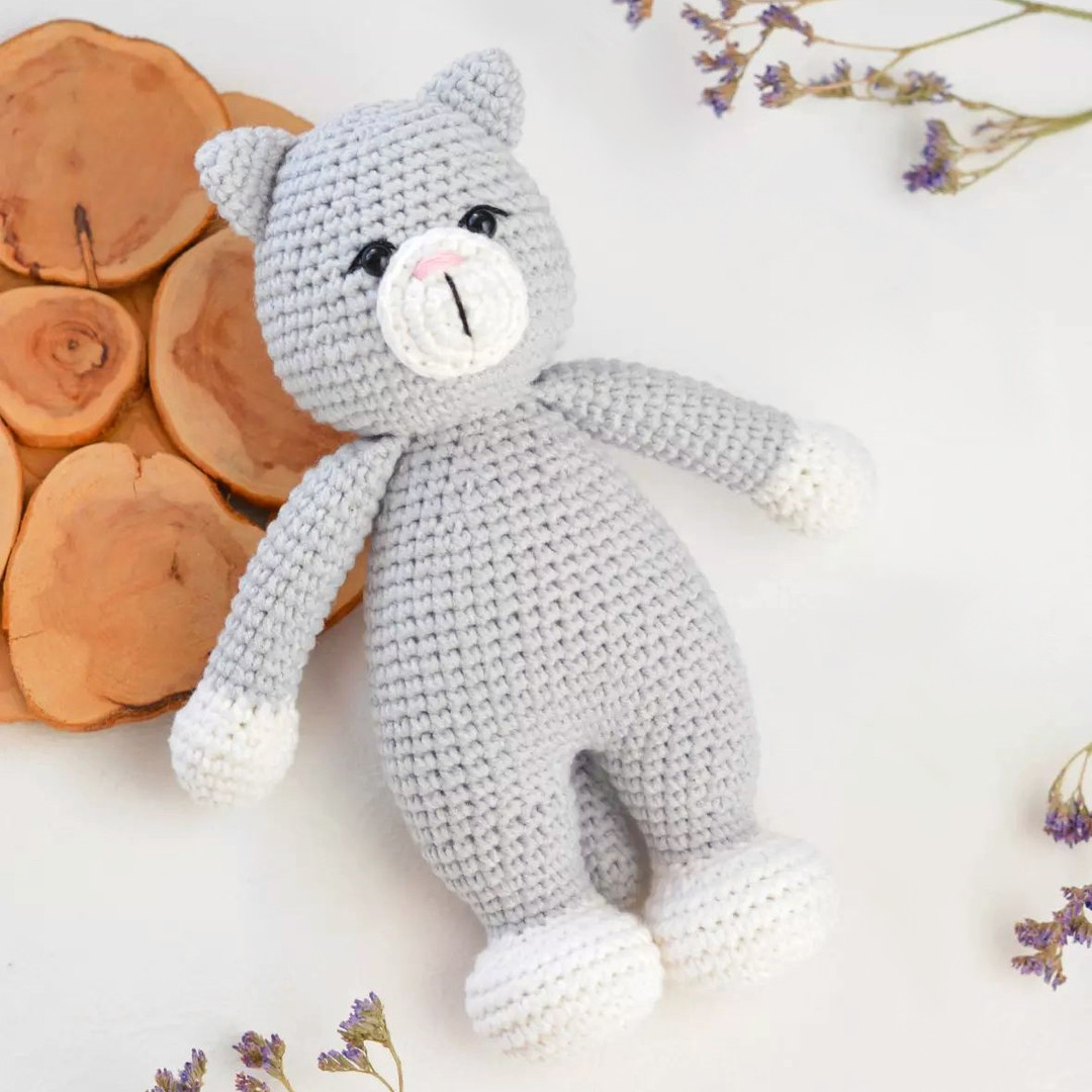 Кошечка Грейси — схема амигуруми