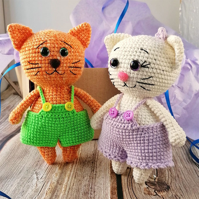 Котик Оливер и кошечка Дейзи — схема амигуруми