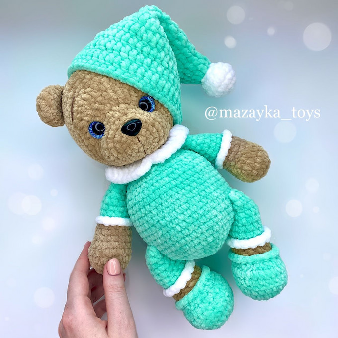 Мишка в пижаме — схема амигуруми