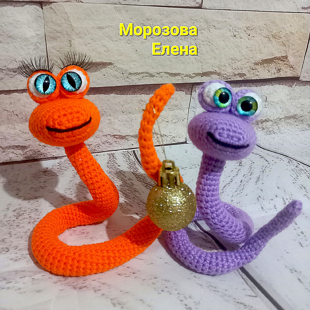 Пучеглазая змейка — схема амигуруми