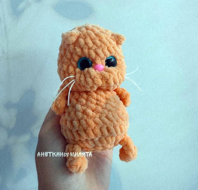Вислоухий котёнок — схема амигуруми