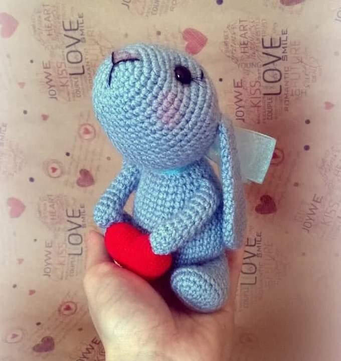 Зайка с сердечком — этап 1